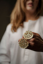 Load image into Gallery viewer, Chit Studs